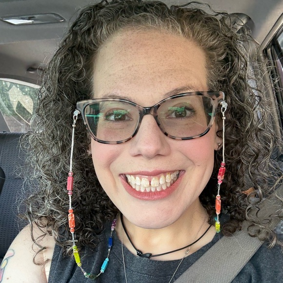 Meet your Posher, Toni - Picture 2 of 4